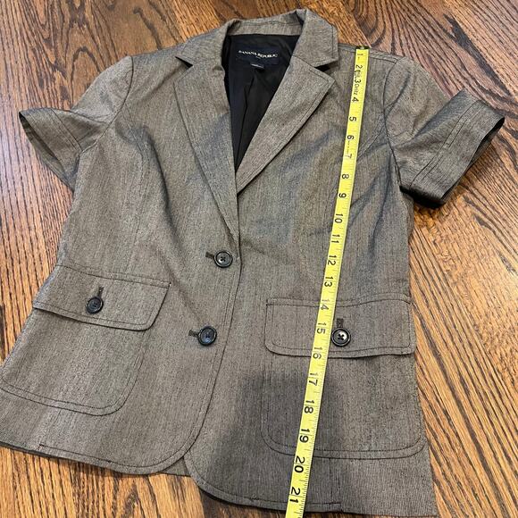 Banana Republic Women's Gray Short Sleeve Blazer Suit Coat - 2 - Picture 4 of 13